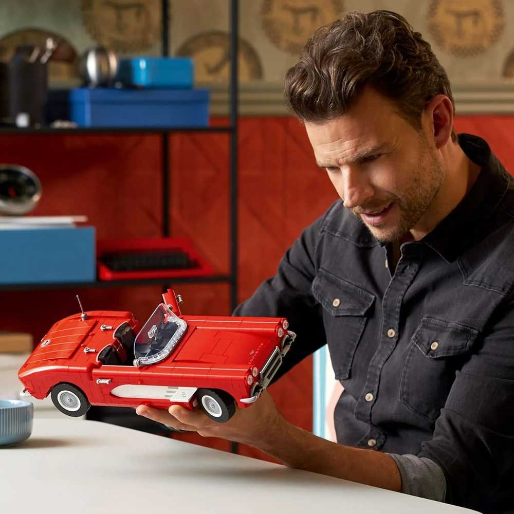 LEGO® Icons Corvette (10321)