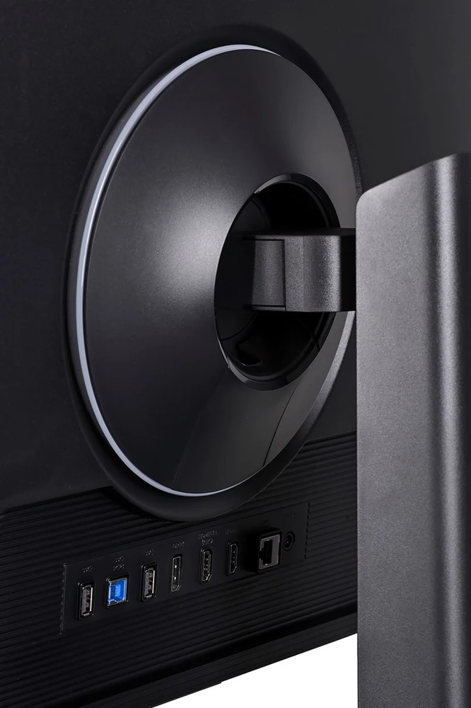 Monitorius Samsung Odyssey G7 32" LS32DG (Pažeista pakuotė)