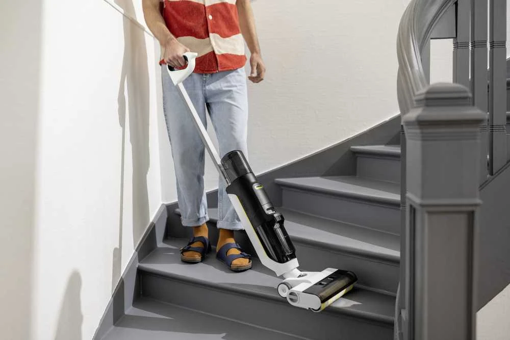 KARCHER FCV 3 Extra+ elektrinė šluota su siurbimo funkcija - 1.056-126.0 Baltas