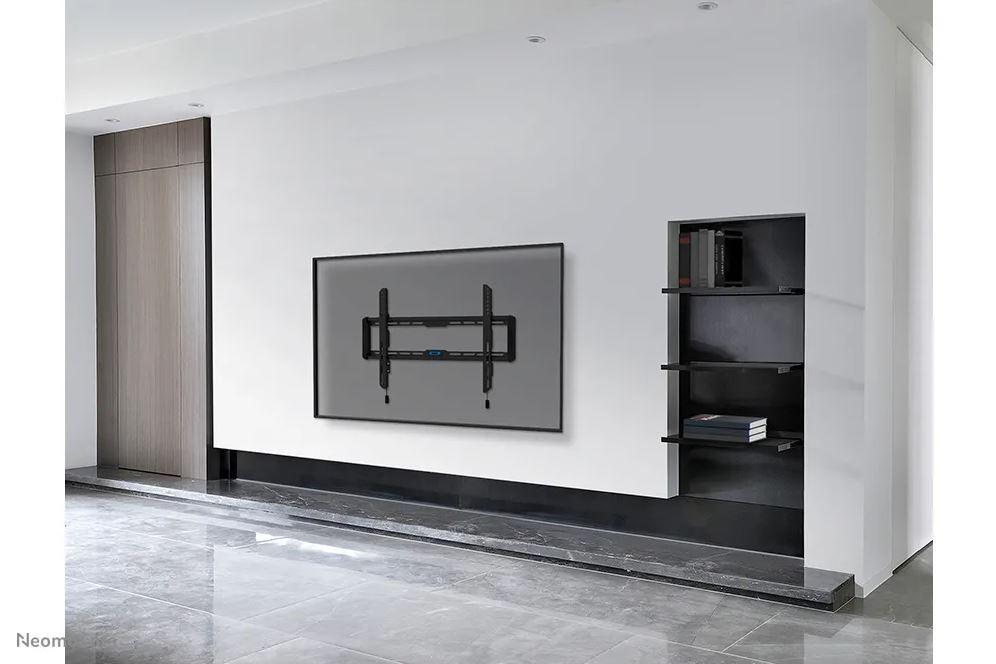 „NEOMOUNTS BY NEWSTAR“ EKRANO SIENOS LAIKIKLIS (FIKSUOTAS, ITIN PLONAS, VESA 600X400)