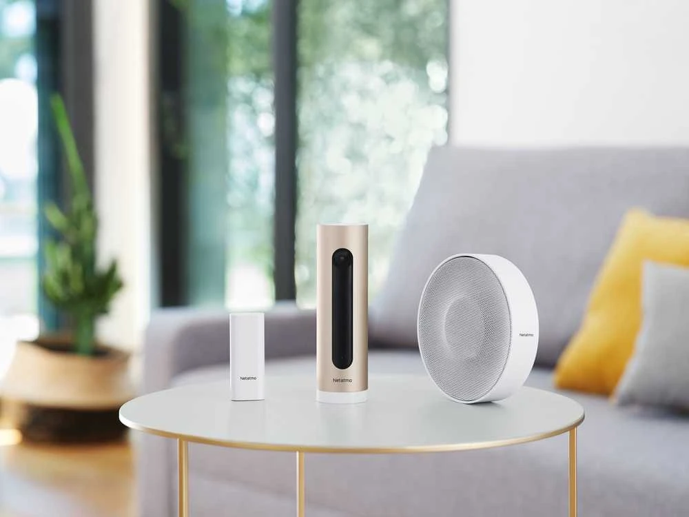 „Netatmo NBU-ICCS“ kamerų rinkinys su jutikliais ir sirena