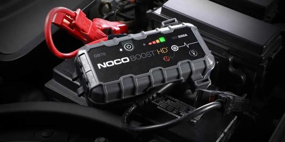 „Noco gb70“ starteris su stiprintuvu 12 V, 2000 A