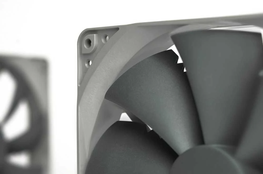 „Noctua Redux“ 140 mm PWM ventiliatorius, 350–1200 aps./min.
