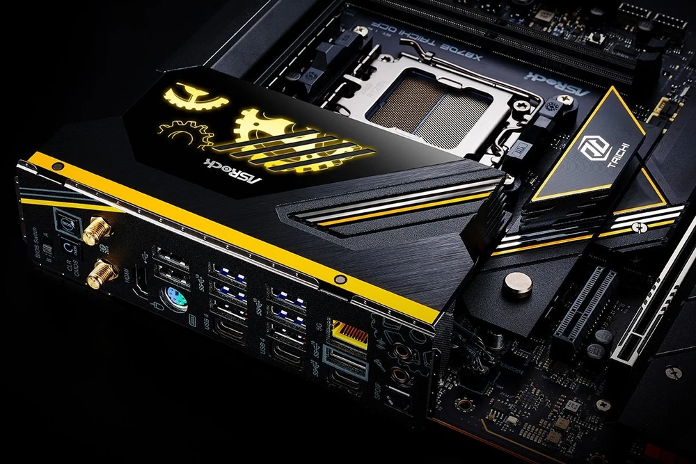 Asrock X870E TAICHI OCF pagrindinė plokštė