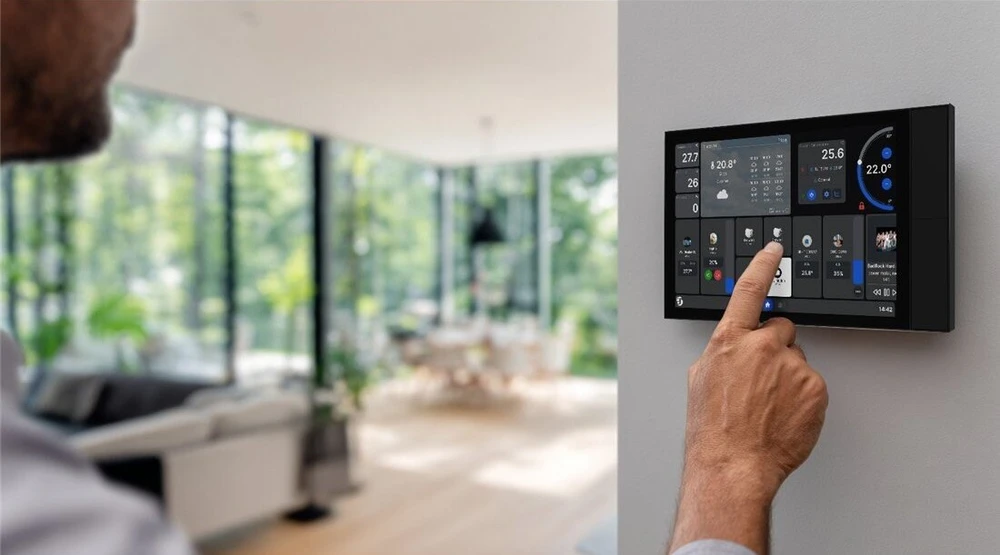 Shelly Ekranas XL Wi-Fi Bluetooth Smart Home Control Panel, Juodas