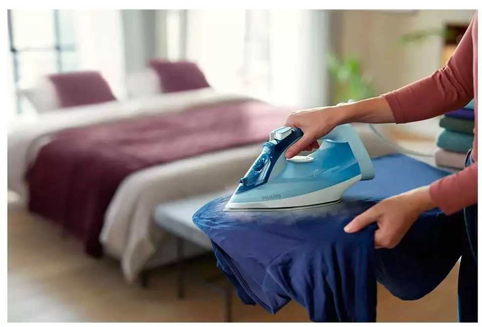 Philips 5000 Series Garų lygintuvas DST5030/20 2400 W galia 45 g/min nenutrūkstamas garas 180 g garo pripūtimas SteamGlide Plus