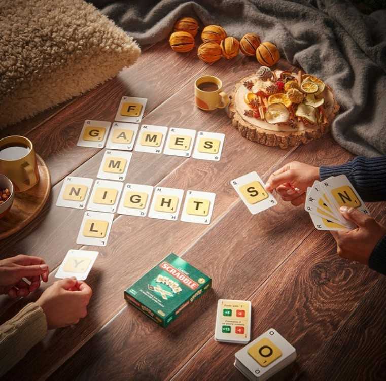Piatnik Enigma „Scrabble“ kortų žaidimas