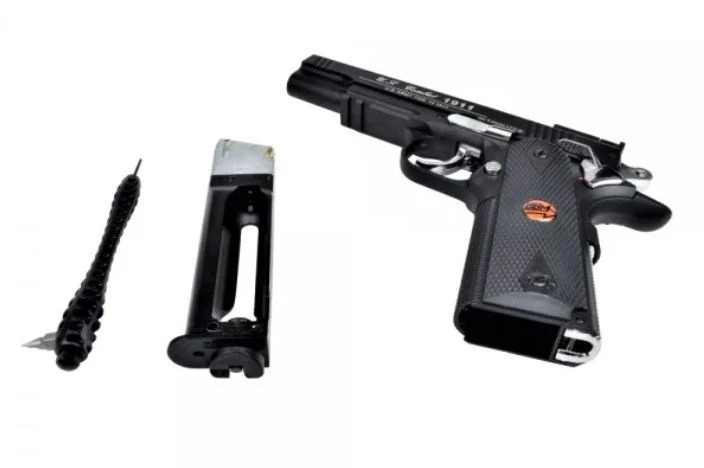 BRUNI 816 US Combat 4.5 mm BB airsoft pistol, 20-round CO₂ magazine, iki 17 joules