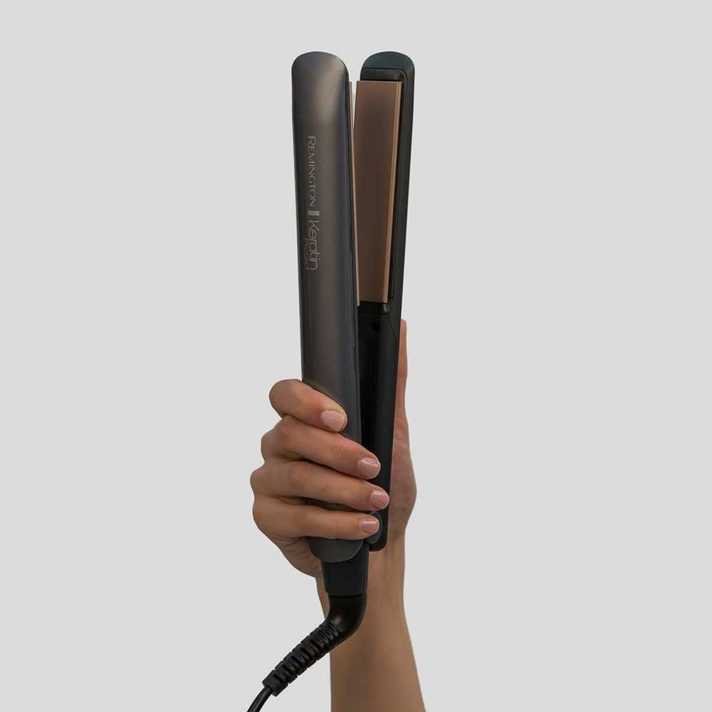 Remington | Plaukų tiesintuvas | S8598 Smartpro | Ceramic heating system | Ekranas Digital | Temperature (min) 150 °C | Temperature (max) 230 °C | Number of heating levels 5 | Pilkas