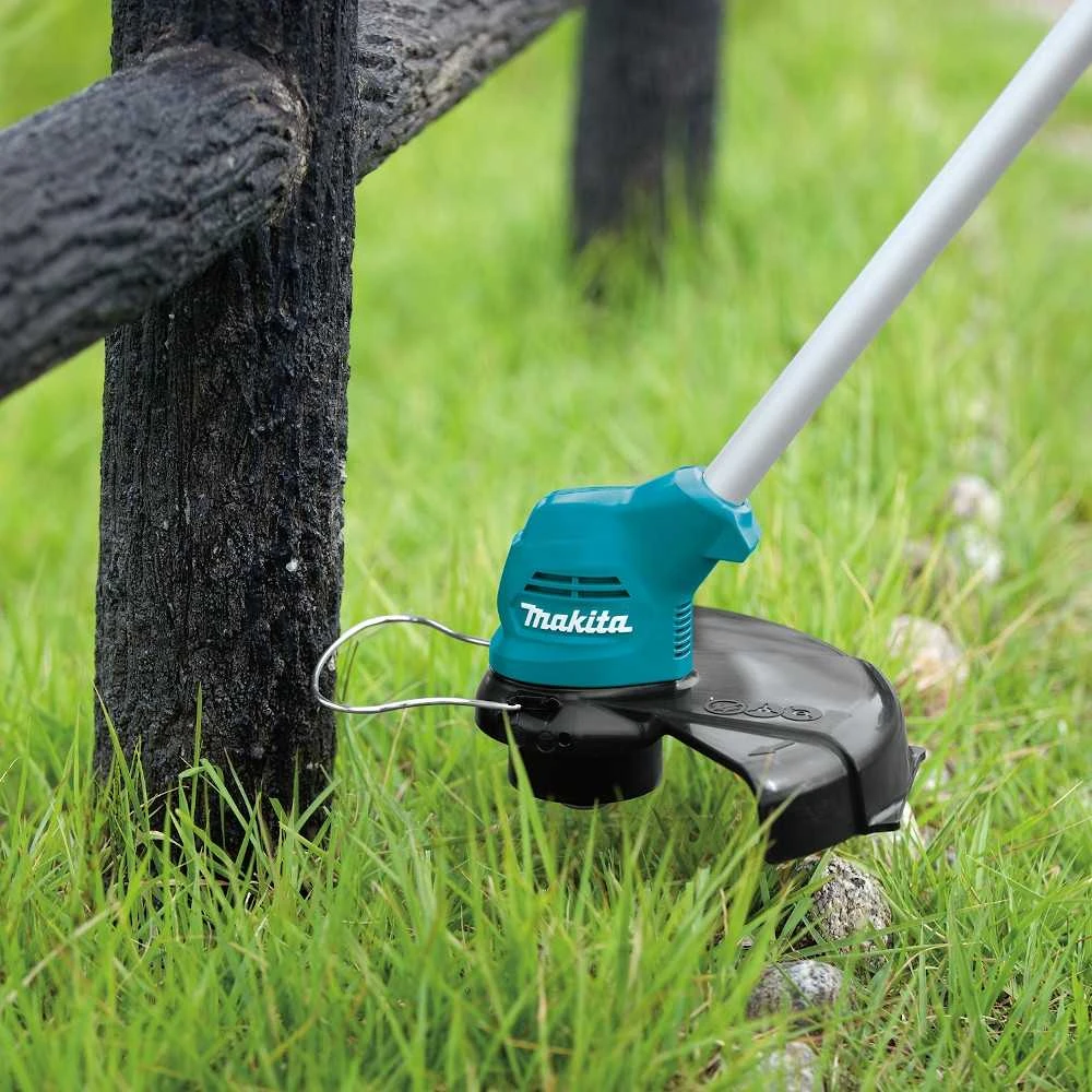 Makita UR100DWAE Akumuliatorinė žoliapjovė/trimeris, 10,8V, 2x2,0Ah Li-ion CLX, 230mm, 2,3kg