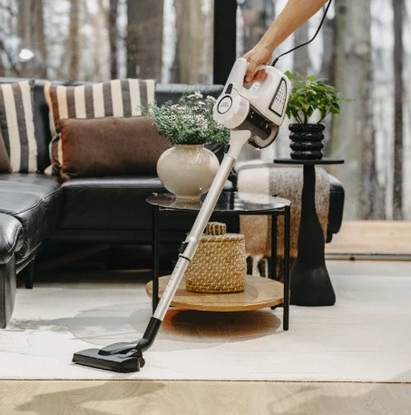 Adler dulkių siurblys | AD 7036 | Virvelinis veikiantis | Rankinis | 800 W | 220-240 V | Veikimo spindulys 6 m | Baltas | Garantija 24 mėn.