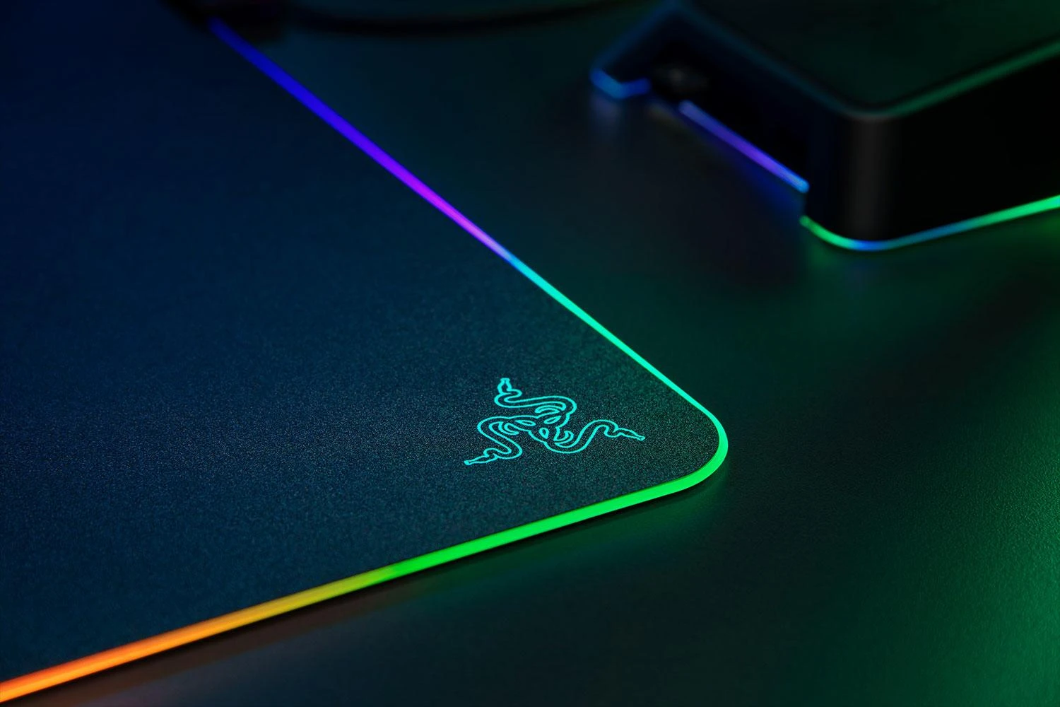 Pelės kilimėlis žaidimams Razer Firefly V2, Chroma, Juodas