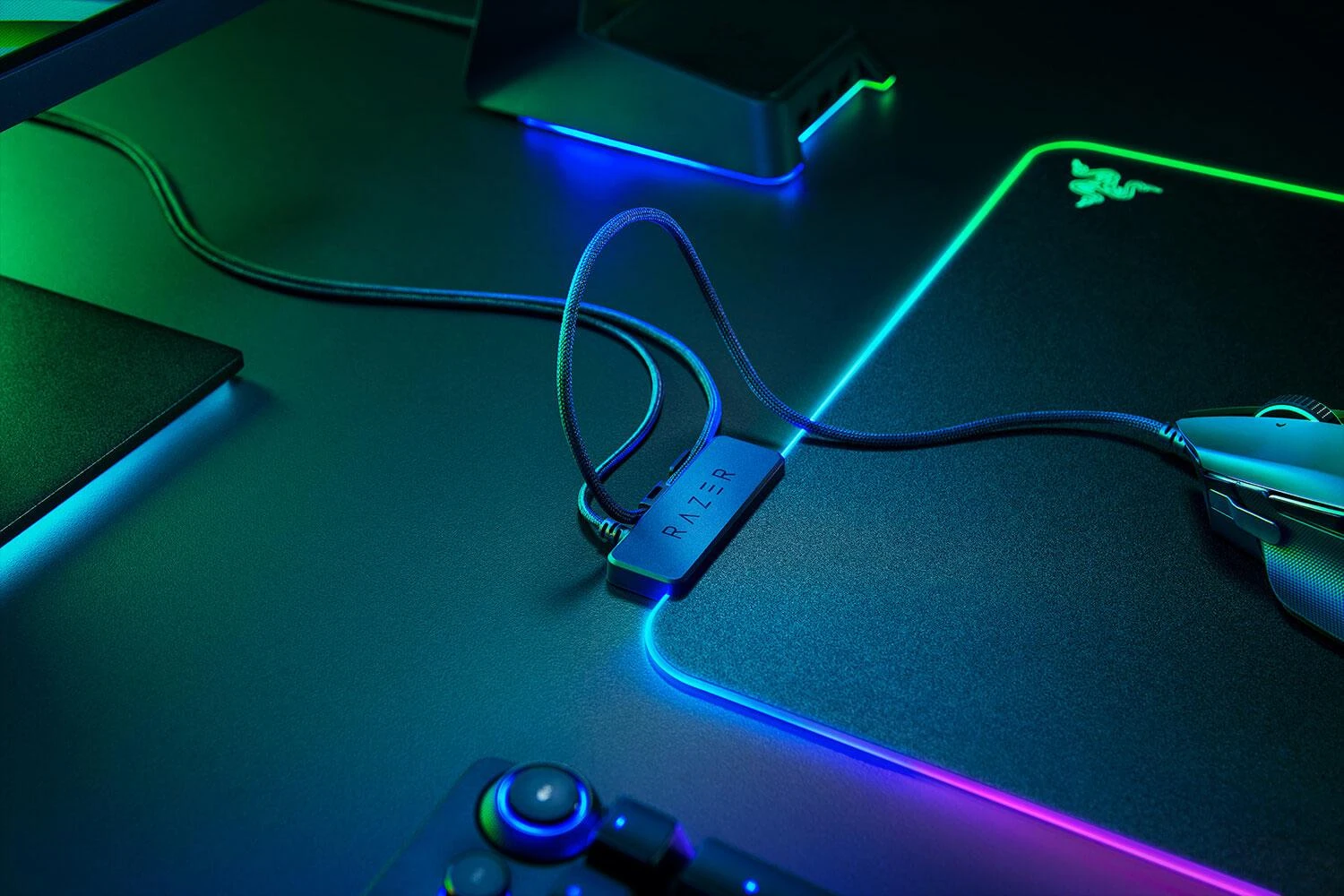Pelės kilimėlis žaidimams Razer Firefly V2, Chroma, Juodas