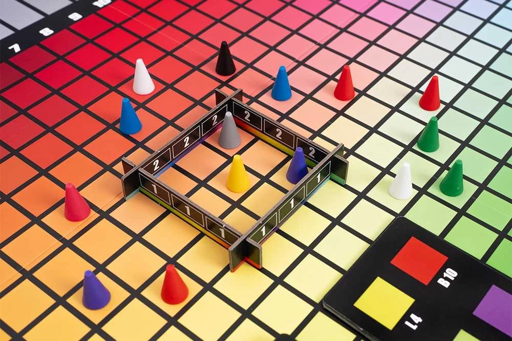Rebel „Usaopoly Games“ „Hues and Cues Nordic“ (USAHC100ML)