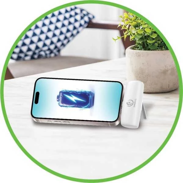 „Rebeltec Powerbank P5 PLUG-IN“ (5000 mAh 10 W) tiesioginis prijungimas prie telefono per USB-C jungtį