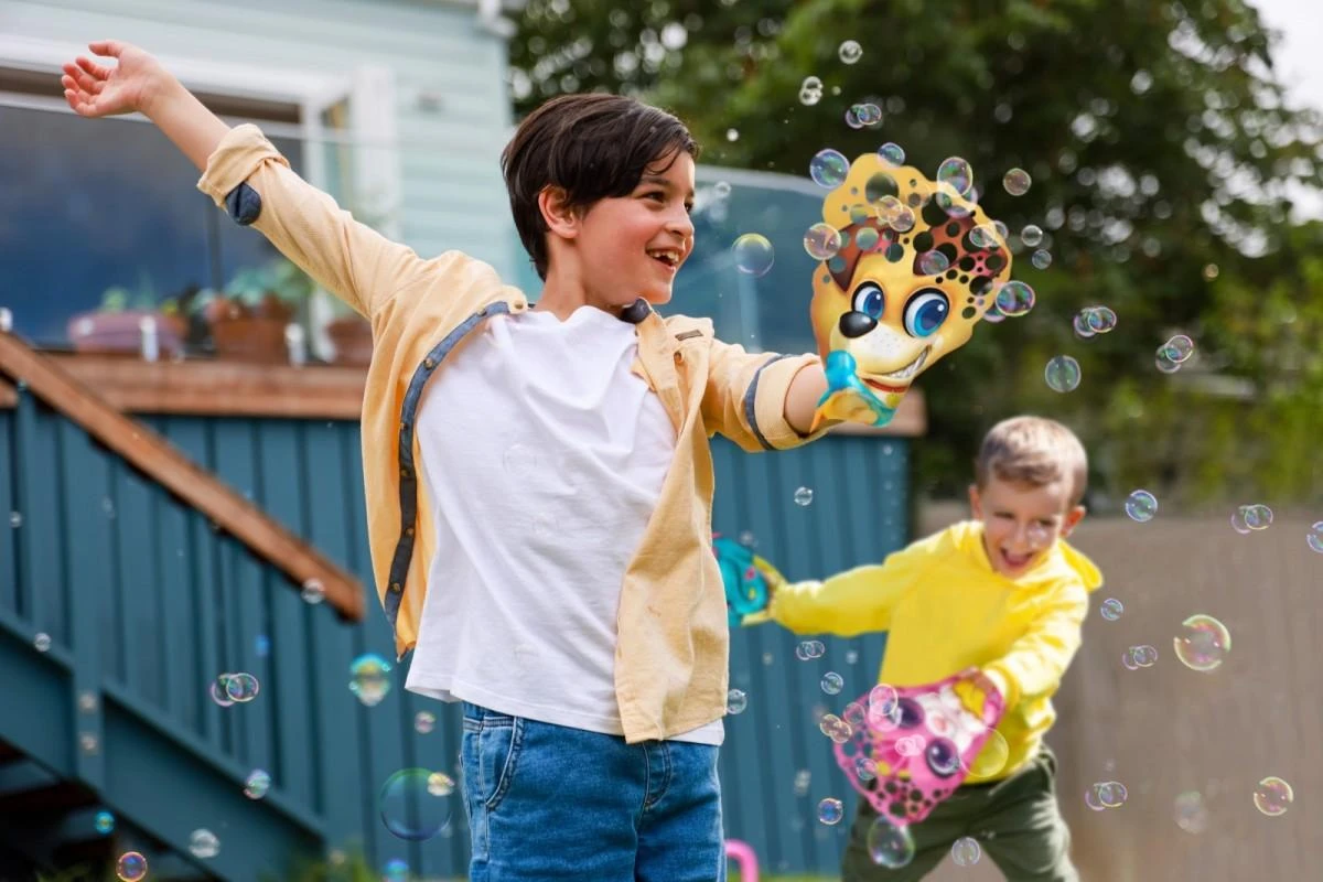 GLOVE A BUBBLE ZURU Muilo burbulų pirštinė