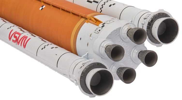 Revell NASA Artemis SLS raketos plastikinis surenkamas modelis 1/144 71,2 cm