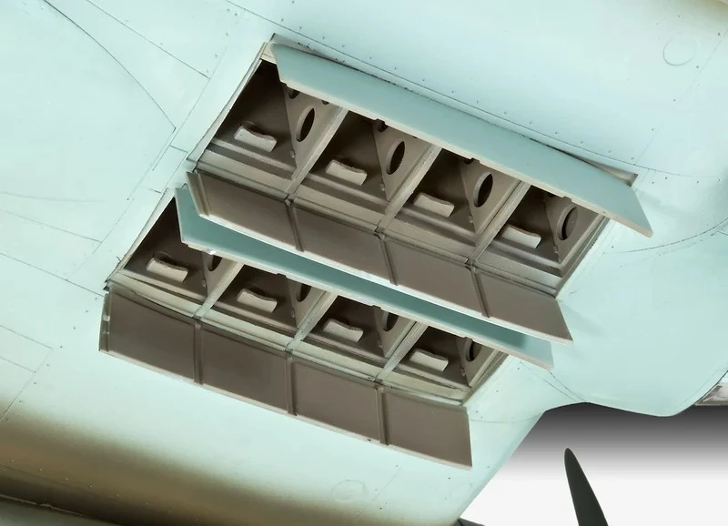 Revell Heinkel He 111 P-1 plastikinis lėktuvo modelis 1/32, 51 cm