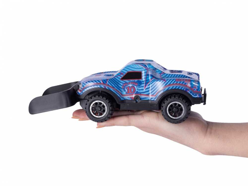 *****REVELL nuotoliniu būdu valdomas automobilisRevellFutbolo lyga 24689 46895