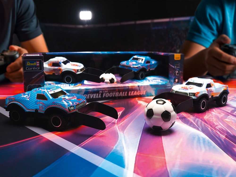 *****REVELL nuotoliniu būdu valdomas automobilisRevellFutbolo lyga 24689 46895
