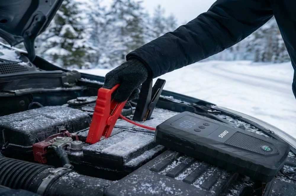 Savio JS-01 vehicle jump starter