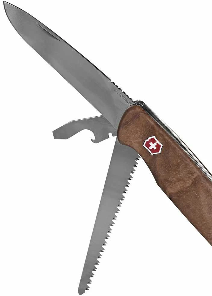 Šveicarija Victorinox Ranger 55 Wood kišeninis peilis su riešutmedžio kriaunomis