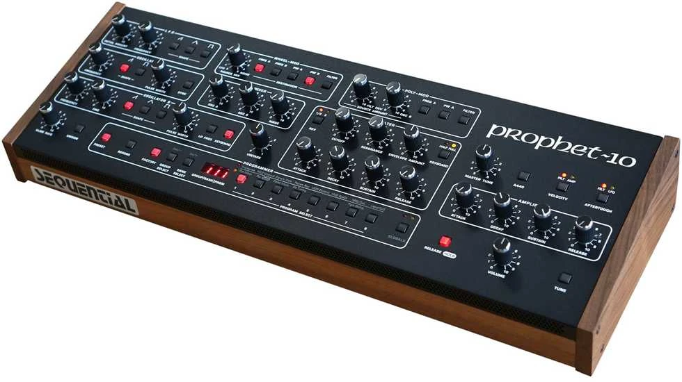 Sequential Prophet-10 Desktop – polifoninis analoginis sintezatorius