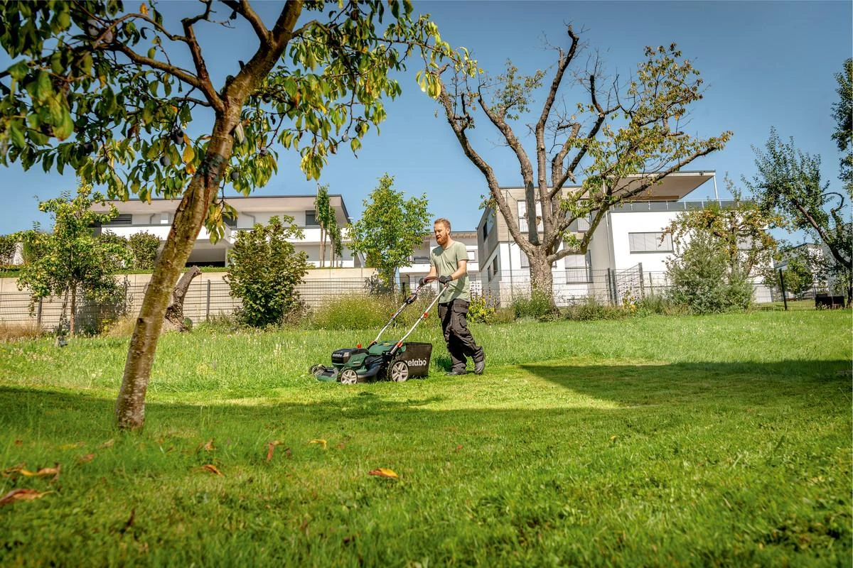 Akumuliatorinės vejapjovės RM 36-18 LTX BL 46, korpusas, Metabo