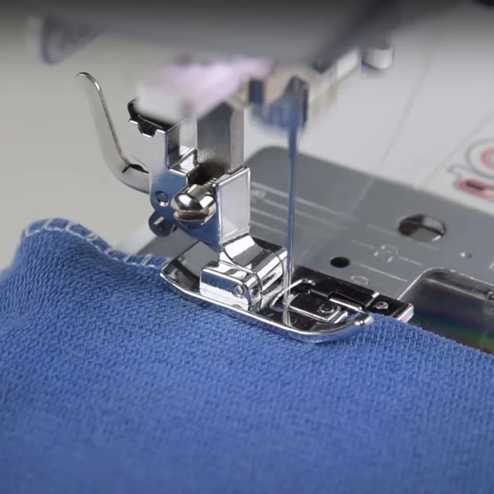 Sewing machine ŁUCZNIK SYLVIE Geltona