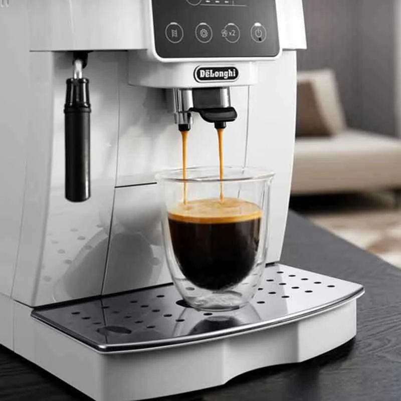 Kavos aparatas Delonghi Magnifica Start automatinis
