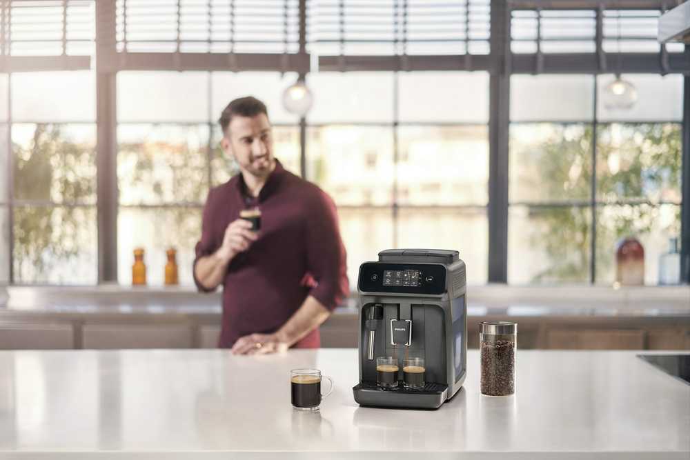 Kavos aparatas Philips | Espresso Series 1200 | EP1224/00 | Slėgis 15 bar | Su pieno plakikliu | Automatinis | 1500 W | Light Gray