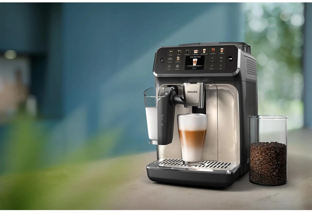 Kavos aparatas Philips EP5547/90 Pilnai Automatinis Espresso Aparatas, 20 bar, Juodas | Philips