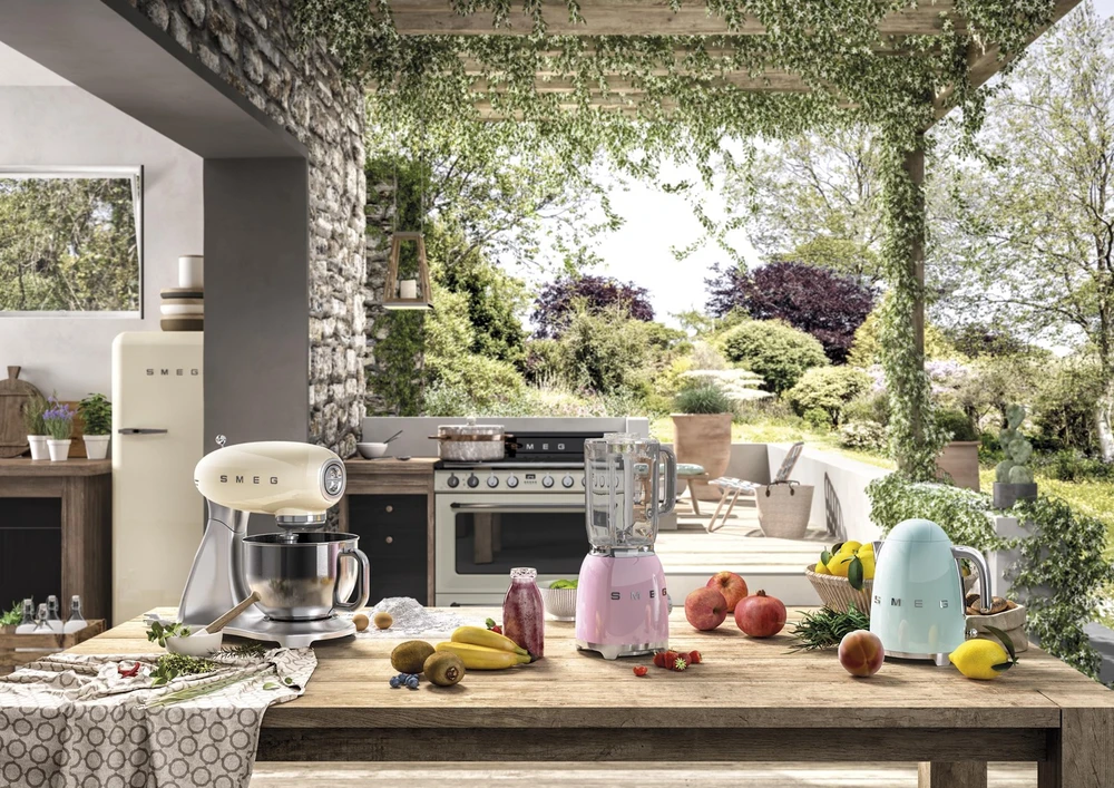SMEG elektrinis virdulys KLF03PGEU