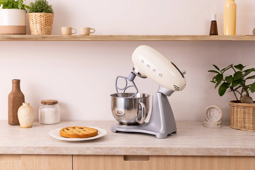 Virtuvinis kombainas Smeg SMF04CREU mixer Stand mixer 800 W Kreminis