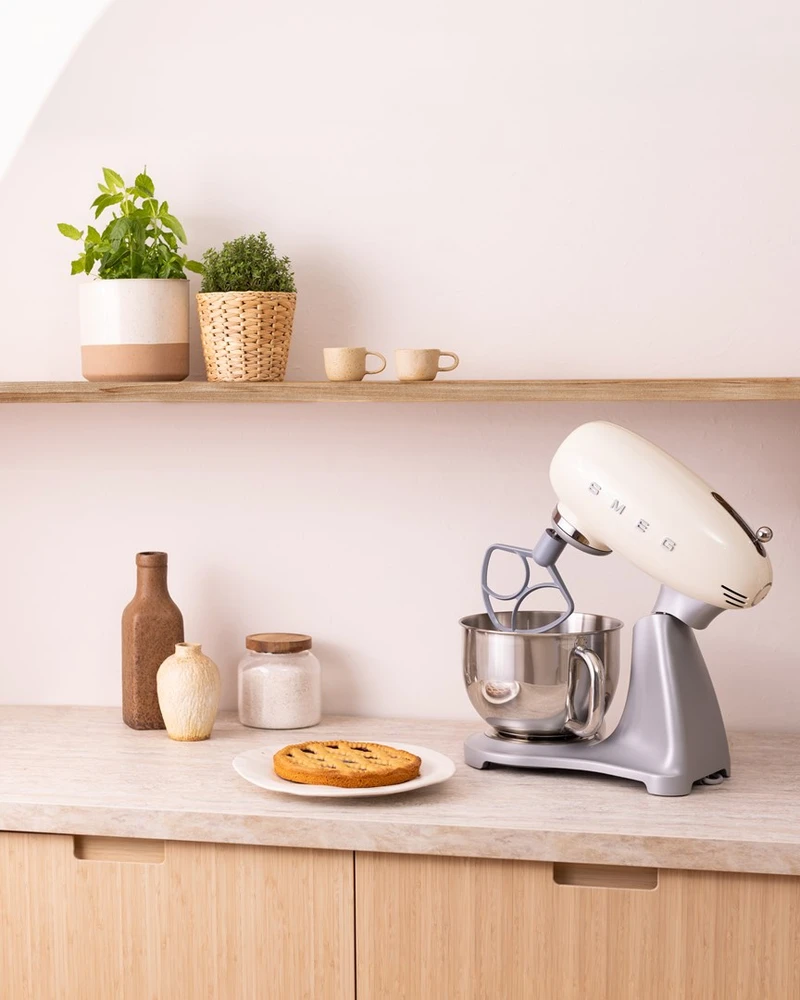 Virtuvinis kombainas Smeg SMF04CREU mixer Stand mixer 800 W Kreminis
