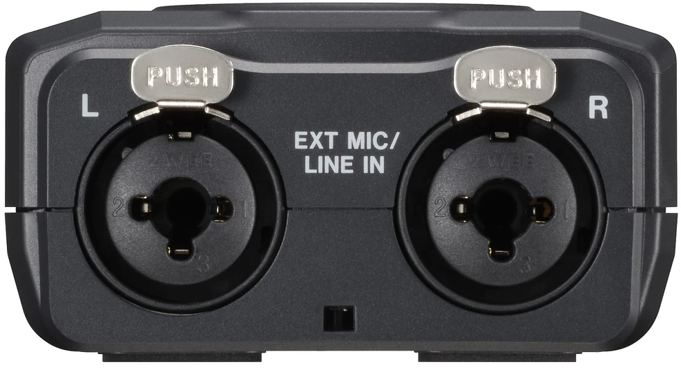 Tascam DR-40XP įvesties jungčių skydelis