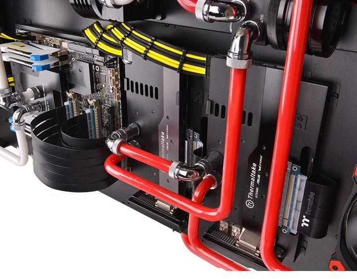 Thermaltake Riser PCI-e X16 Premium 1000mm juosta