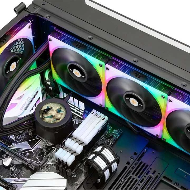 Thermaltake Vandens aušinimas – toughliquid ultra 420 rgb – 2,1" LCD, toughfan rgb 140mm*3