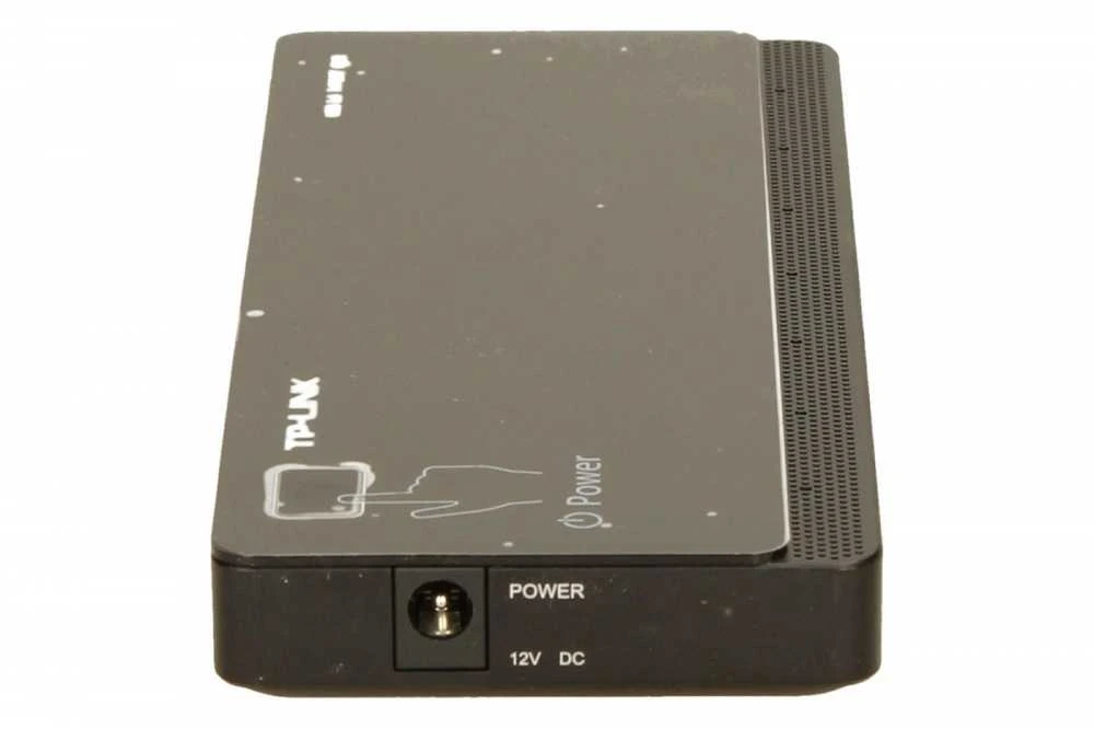 TP-LINK 7 prievadų USB 3.0 šakotuvas, darbalaukio 12 V / 2,5 A maitinimo adapteris komplekte
