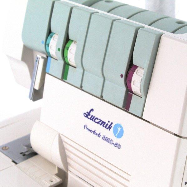 Siuvimo mašina - ŁUCZNIK Overlock 820D-3 1200 RPM Balta/Mėlyna