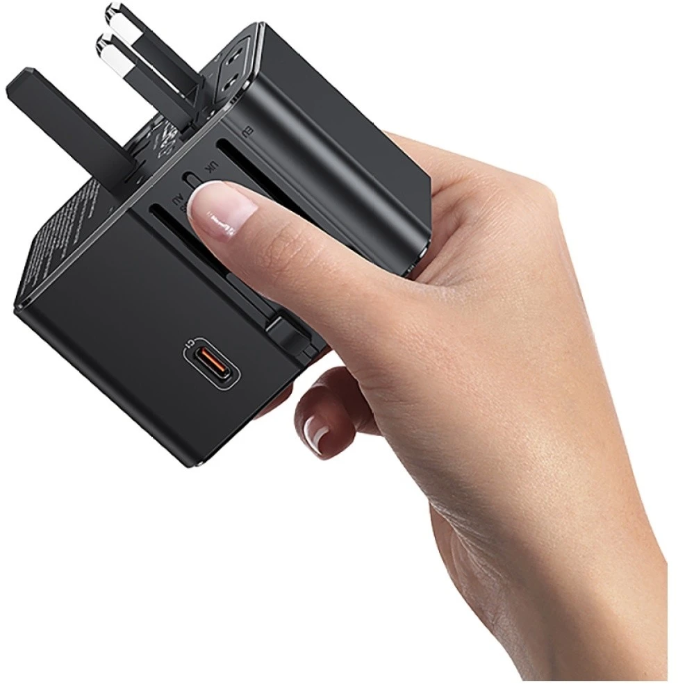 Kelioninis įkroviklis Adapteris USAMS CC310 3xUSB-C 70W 4in1 US/AU/EU/UK juodos spalvos