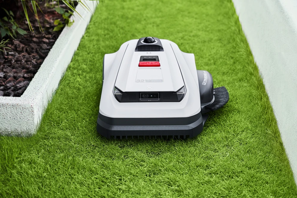 Belaidis vejos robotas Ecovacs GOAT A1600 LiDAR PRO su kraštų pjovimo funkcija