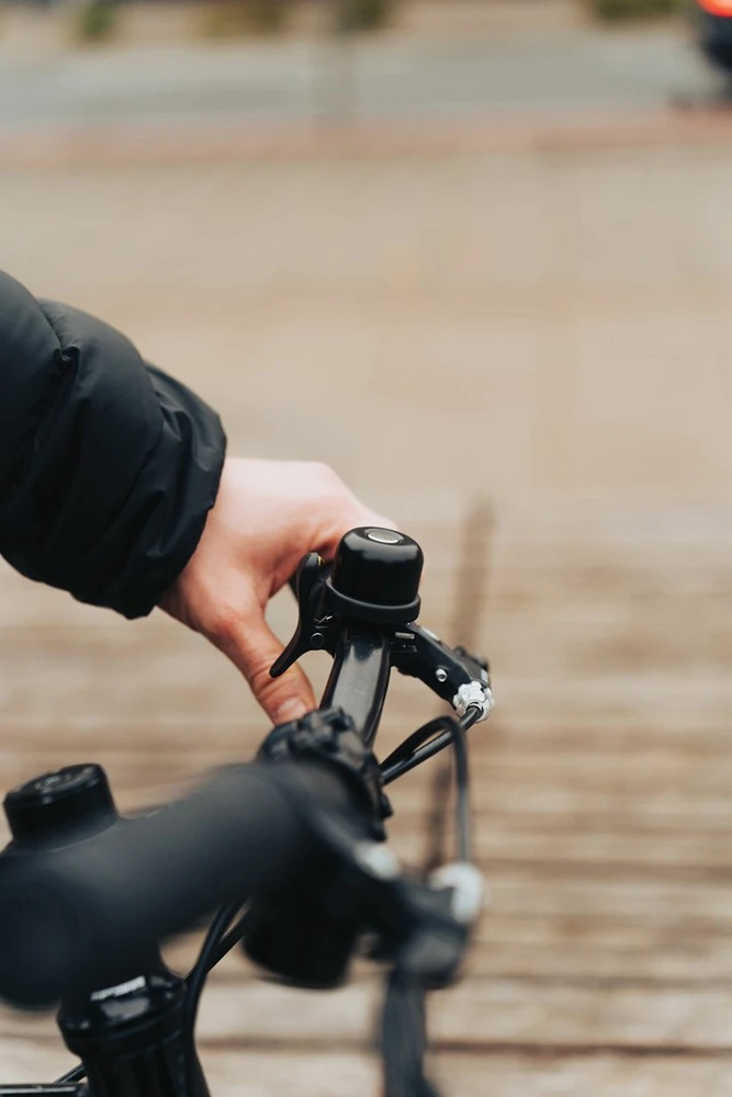Dviračio skambutis su lokatoriumi BIK