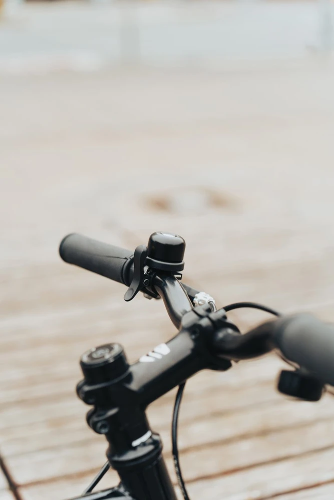 Dviračio skambutis su lokatoriumi BIK