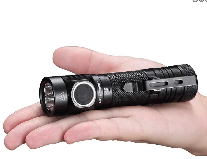 Nešiojamas žibintas - Nitecore E4K 4400 liumenų 200m spindulys USB-C įkraunamas