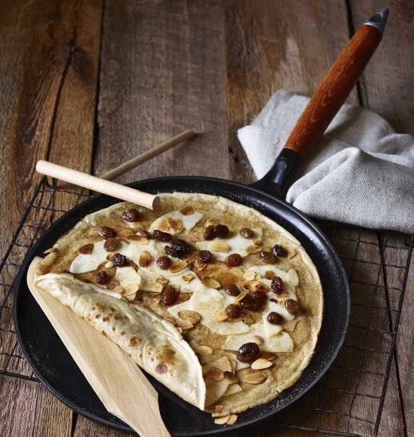 STAUB ketaus keptuvė su medine rankena 40509-525-0 - 28 cm
