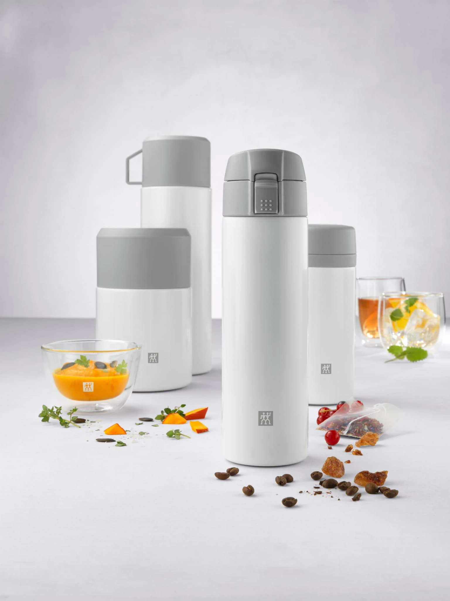 Termo ąsotis su puodeliu Zwilling Thermo 1 litro baltas