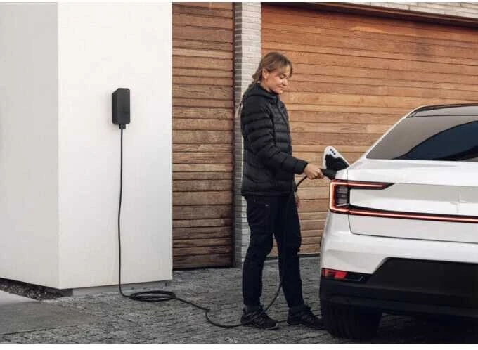 Amina S įkrovimo stotelė 22 kW su 6m laidu ir 5 metų garantija