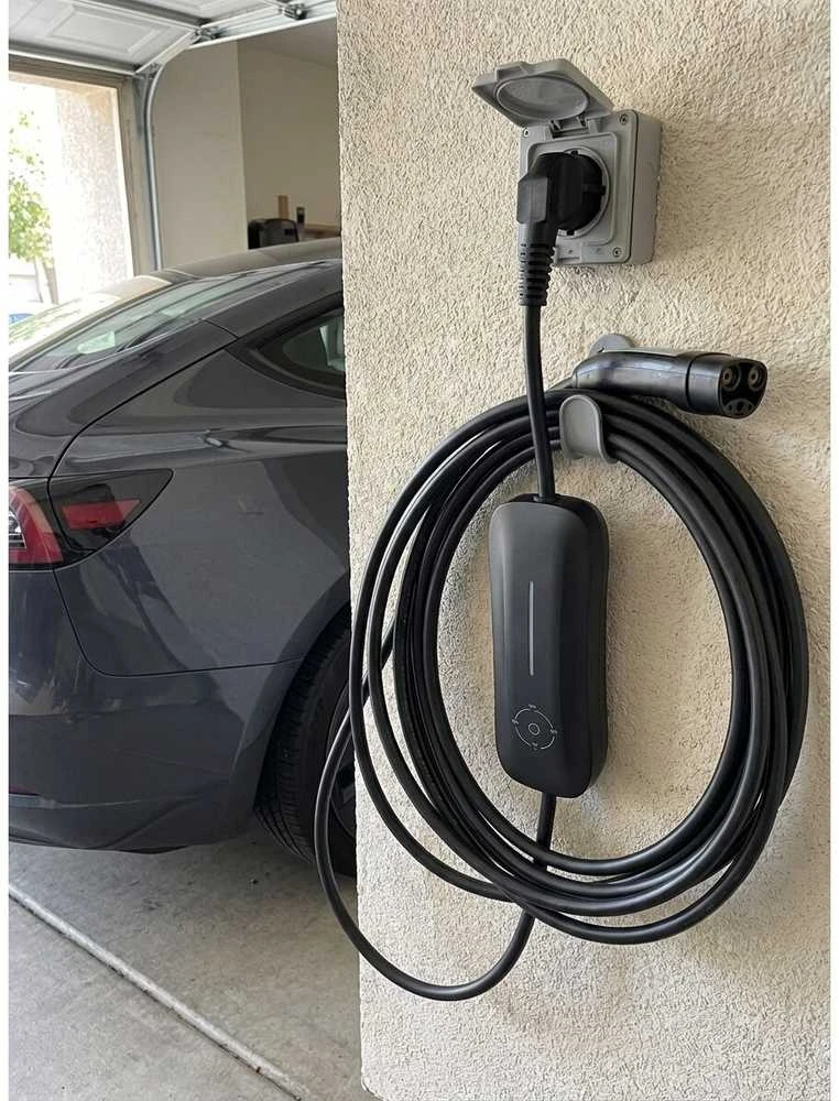 Buitinis įkrovimo laidas tesla mašinai iš JAV ( 16A, 1 fazė 3,6 kW)
