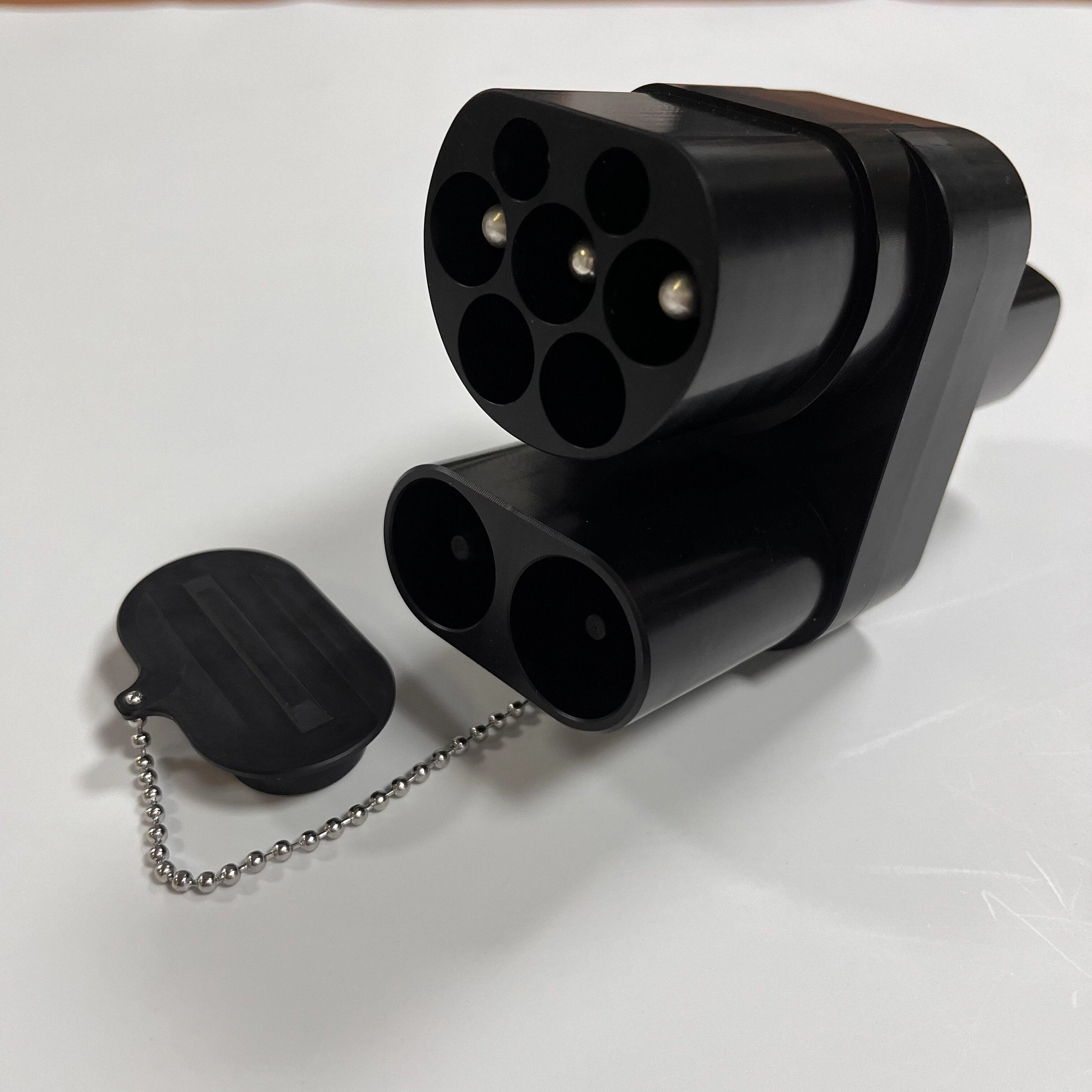 CCS2-TESLA adapteris
